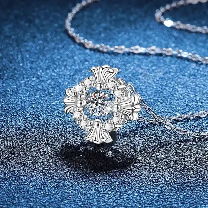 What not to use when cleaning moissanite?