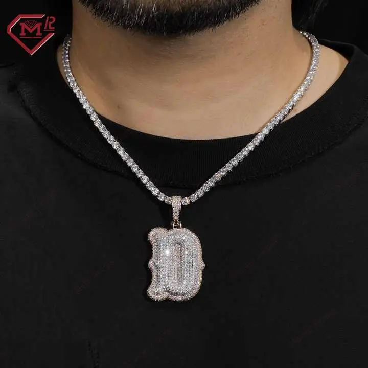 best moissanite custom pendant