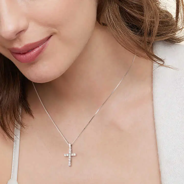 How to clean cloudy moissanite jewelry